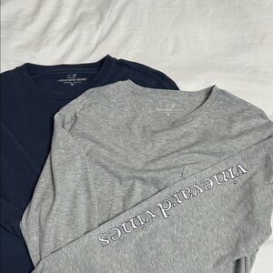 Vineyard Vines Men’s Long-Sleeve Tee in Gray and Navy